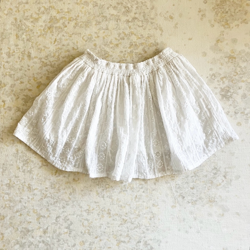 Amy Et Aileen Girls Size 5 White Floral Pattern Skirt Lined Mini Delicate